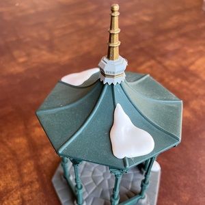 Dept 56 - The Heritage Village Collection “Town Square Gazebo”